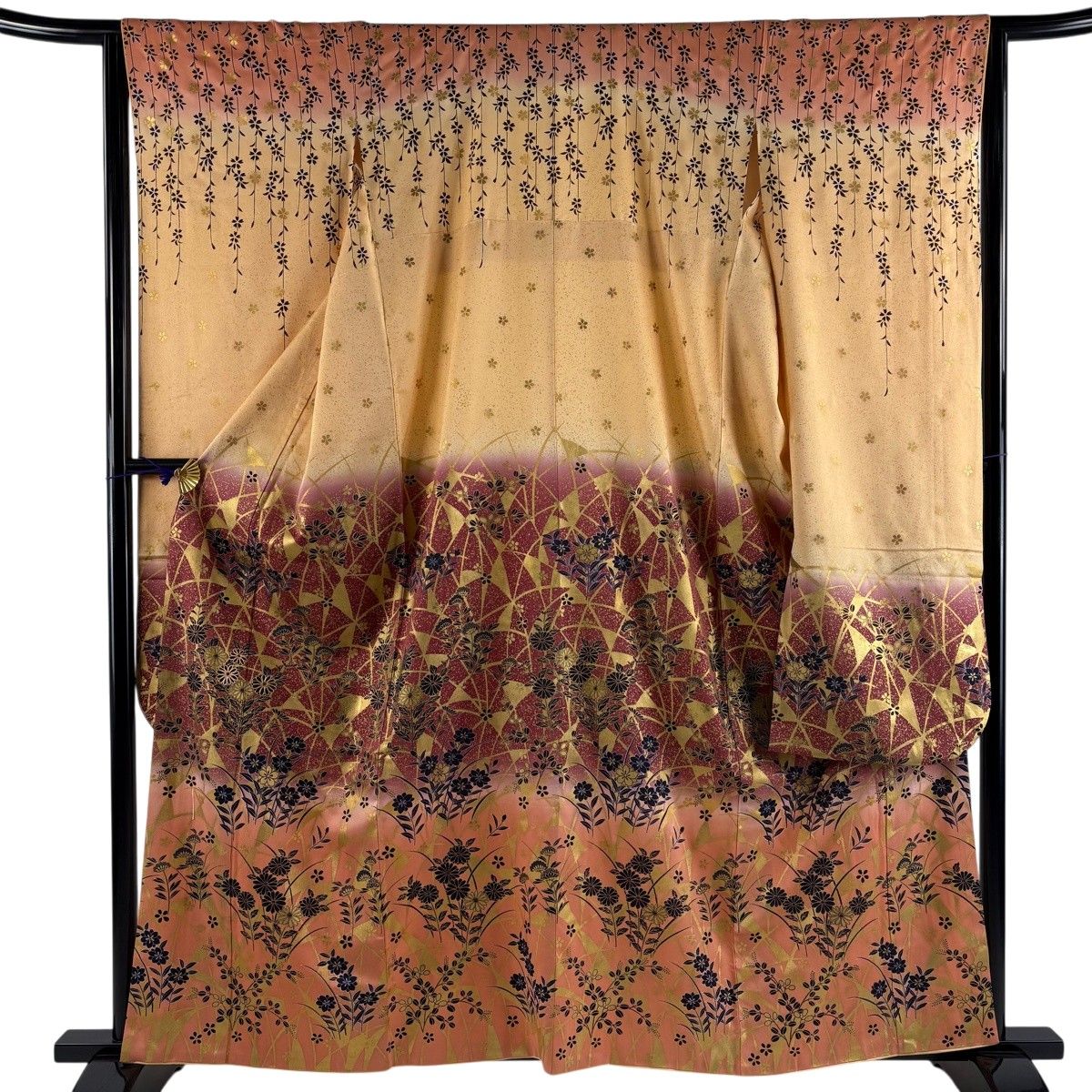 振袖 身丈160cm 裄丈63cm S 袷 秋草 桜 金糸 金彩 薄オレンジ 正絹 名品 【中古】
