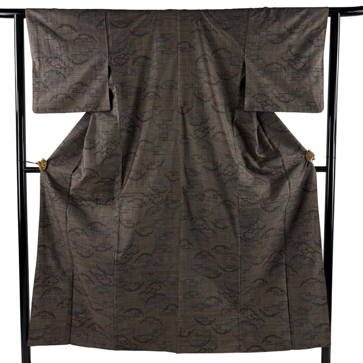 【美品】 大島紬 身丈151cm 裄丈62.5cm S 袷 純泥染 証紙 雪輪 霞 焦茶色 正絹 秀品 【中古】