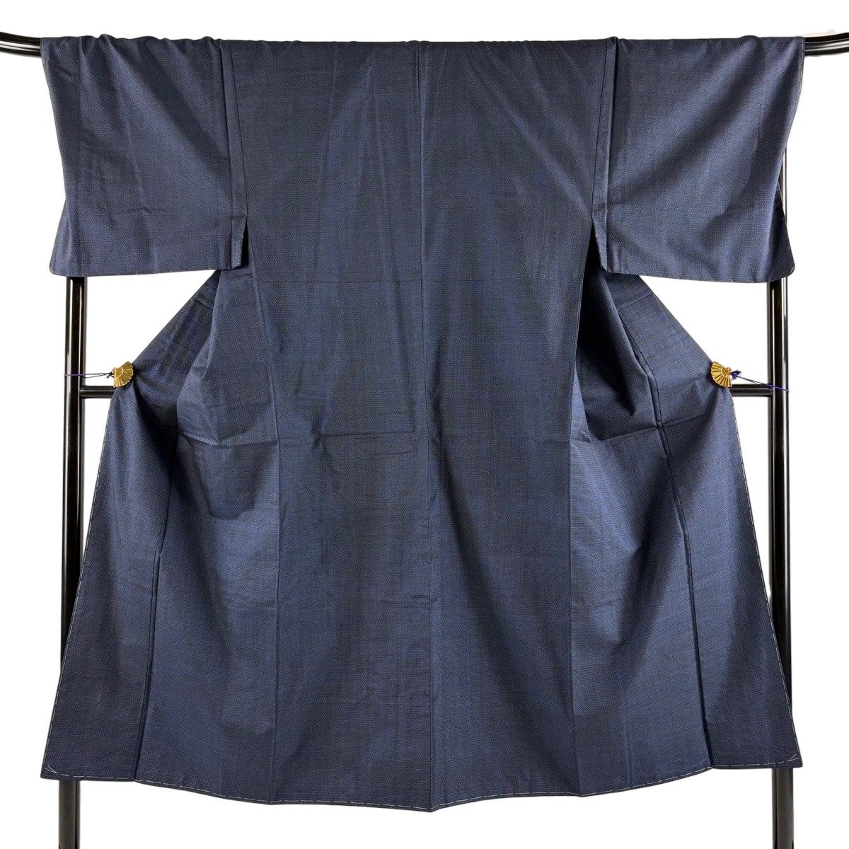 【美品】 男着物 身丈147cm 裄丈73cm M 袷 紬 亀甲絣 紺色 正絹 秀品 【中古】