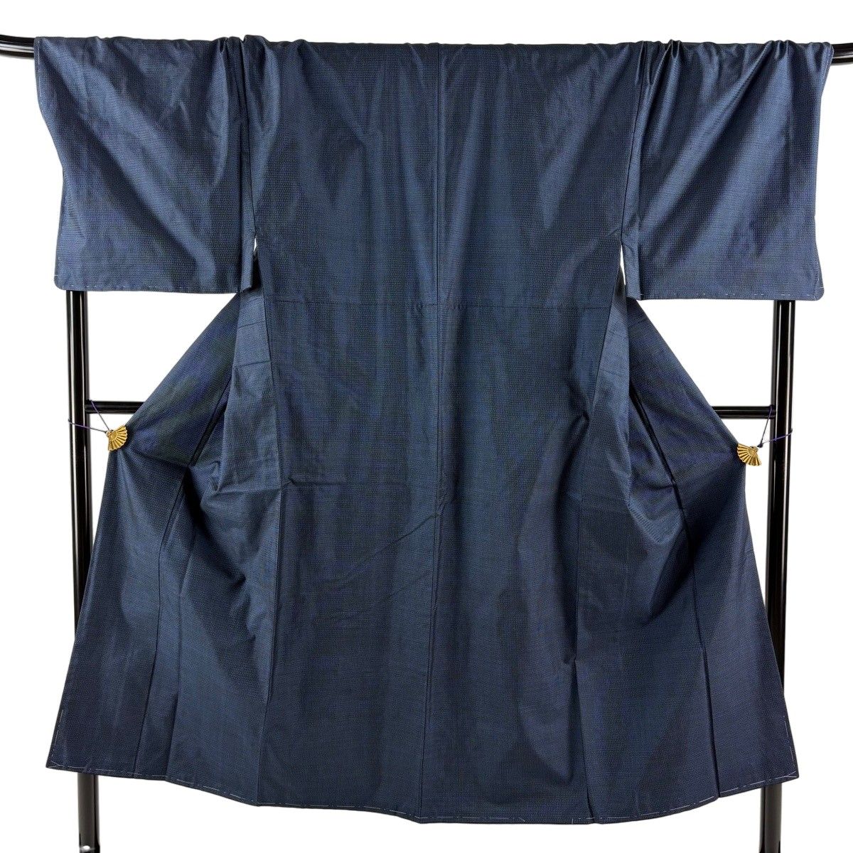 【美品】 男着物 身丈147.5cm 裄丈67cm M 袷 紬 幾何学模様 紺色 正絹 秀品 【中古】