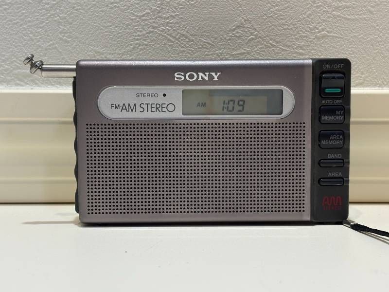 SONY SRF-M100 FM/AM ステレオシンセサイザーラジオ ポータブルラジオ