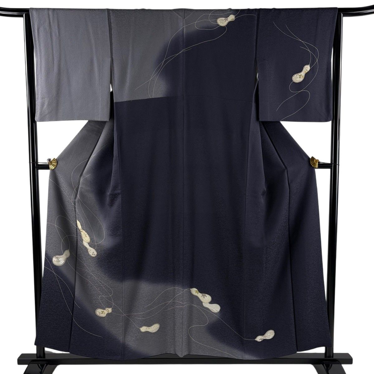 訪問着 身丈156cm 裄丈64.5cm M 袷 瓢箪 草花 金糸 金彩 灰色 正絹 秀品 【中古】