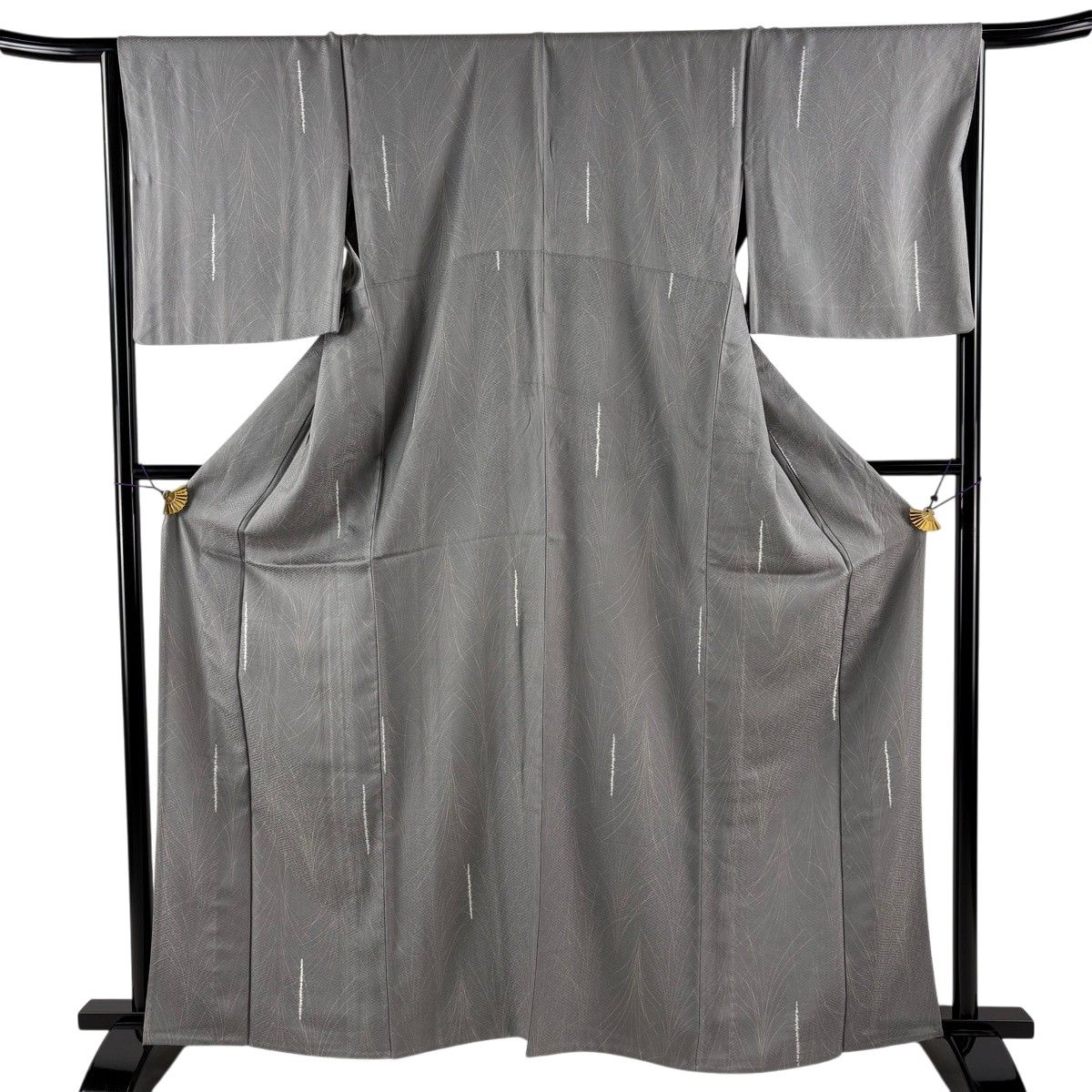 【美品】 小紋 身丈163cm 裄丈66cm M 単衣 葉柄 絞り 灰色 正絹 秀品 【中古】