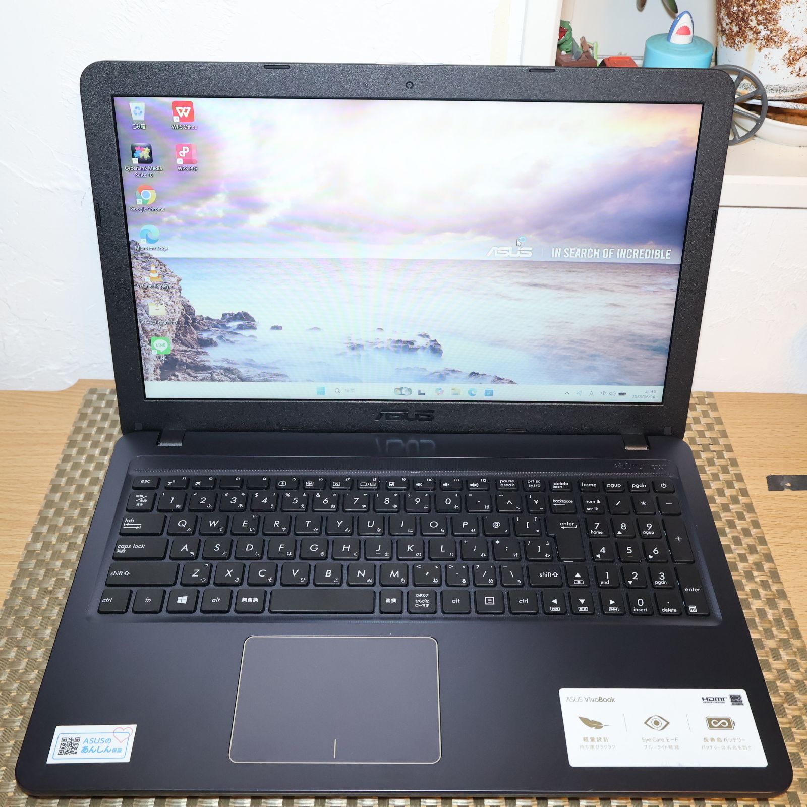 美品Win11公式対応！高年式2021製！SSD/メ4G/DVD/無線/カメラ Win11高