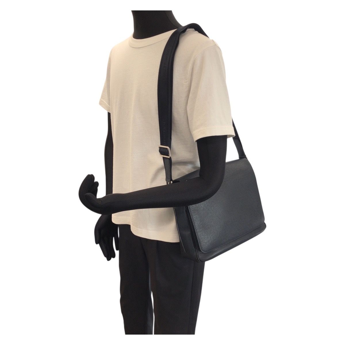 美品 LOUIS VUITTON ルイヴィトン タイガ ロマンPM ネイビー シルバー