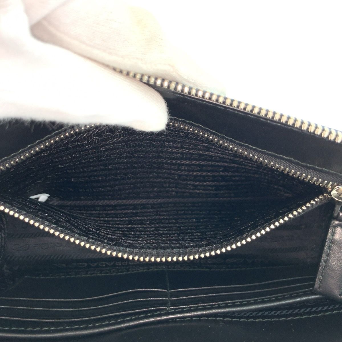 美品 PRADA プラダ サフィアーノ ネイビー シルバー金具 レザー