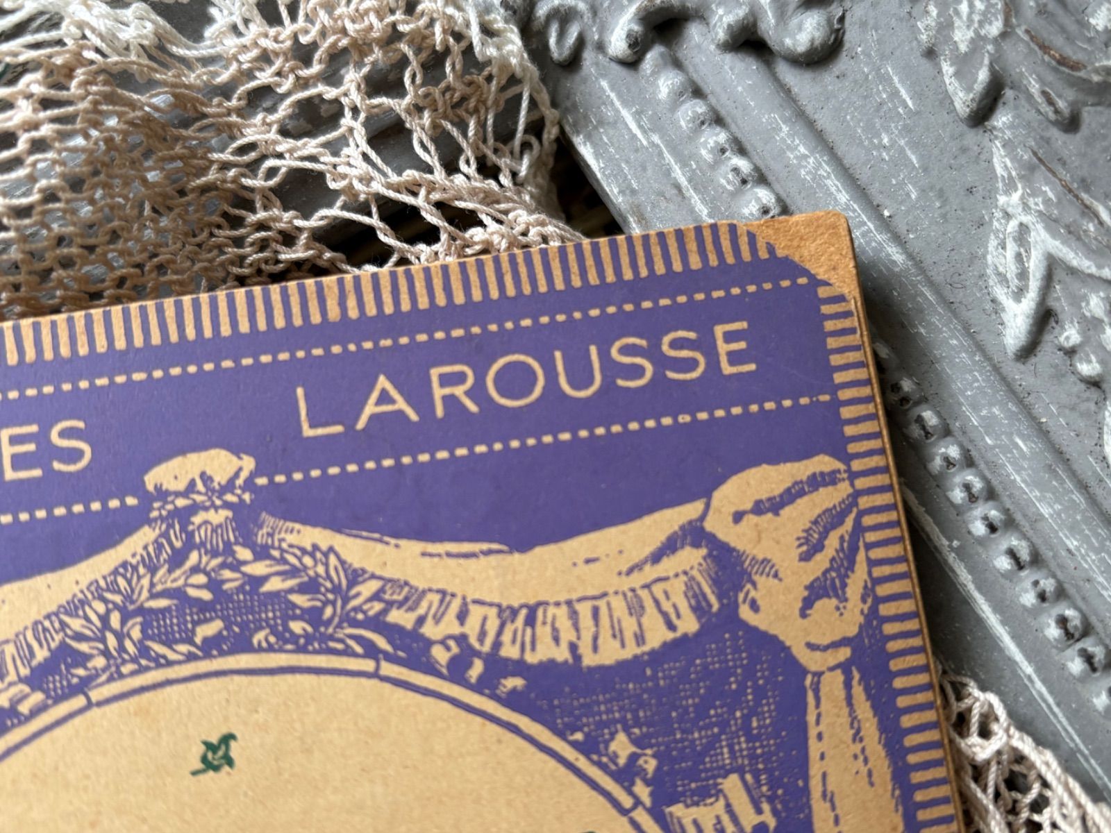 フランスアンティーク CLASSIQUES LAROUSSE ESSAIS 1930年代 パープル