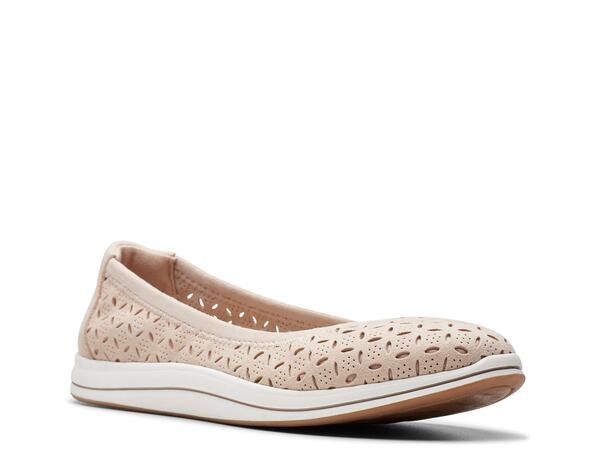 クラークス レディース シューズ スリッポン・ローファー Clarks Breeze Roam SlipOn Sand サンド