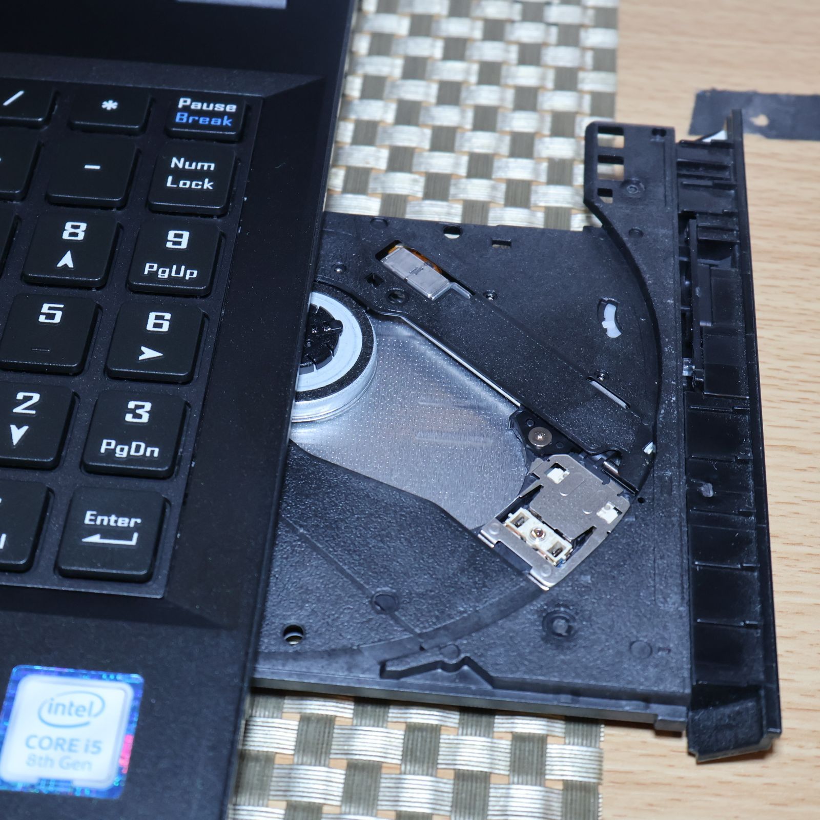 超特価！Win11正式対応i5/メモリ8G/SSD+HDD/DVD/無線/カメラ - メルカリ