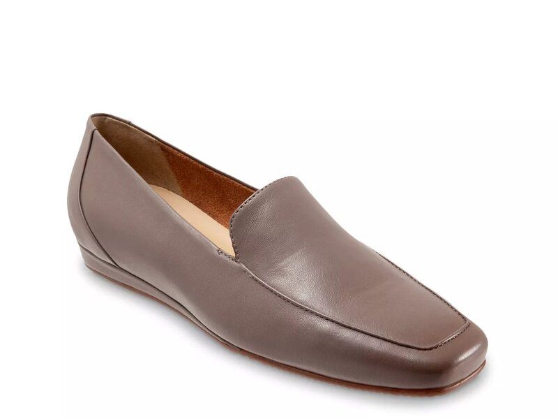 ソフトウォーク レディース シューズ スリッポン・ローファー Softwalk Vista SlipOn Taupe トープ