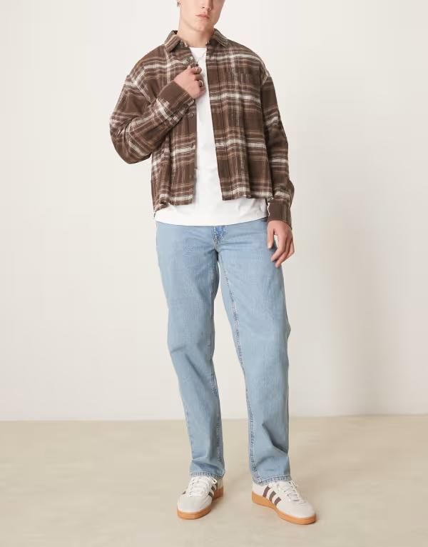 エイソス メンズ ボトムス デニムパンツ ストレート ジーンズ ASOS DESIGN straight leg jeans in light wash LIGHT WASH BLUE ブルー