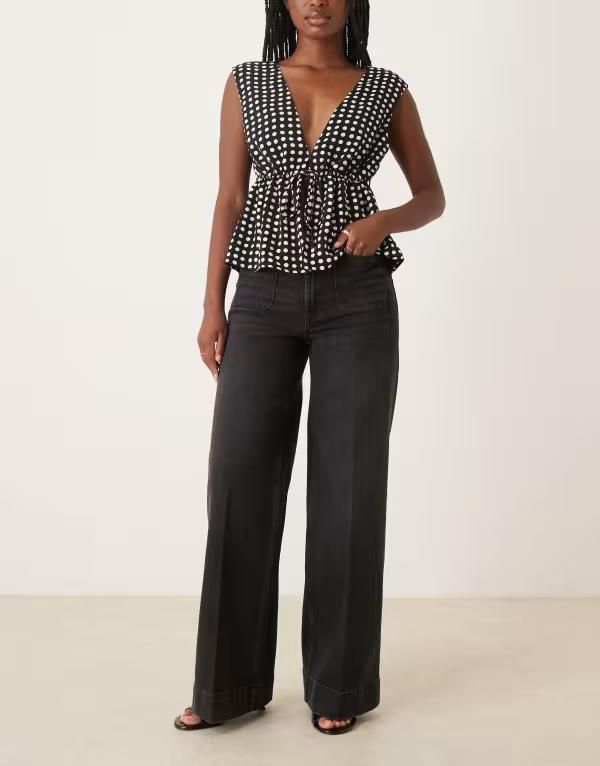 エイソス レディース ボトムス デニムパンツ ワイドレッグ ジーンズ ASOS DESIGN high rise wide leg jeans with front pockets Black ブラッ
