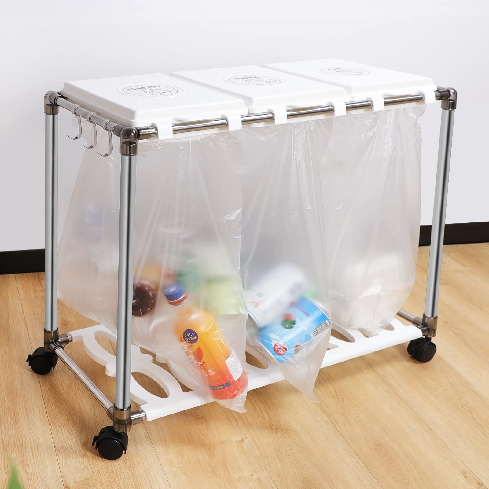★新品★【30L×3分別】ゴミ袋ホルダー 分別 ゴミ箱 キャスター付き 20L?30L袋可 ごみ箱 ダストワゴン 蓋付き ゴミ袋スタンド スリム 縦開き おしゃれ ダストボックス レジ袋 ポリ袋 エコ ステンレス製 分別シール付 d81bf665