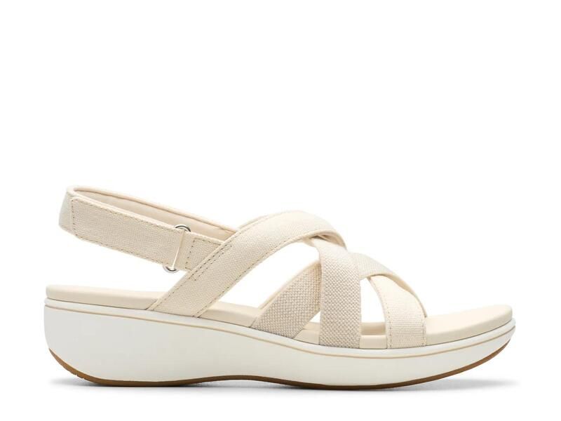 クラークス レディース シューズ サンダル ClarksBreezeRae Ana Sandal Cream Canvas Textile クリーム
