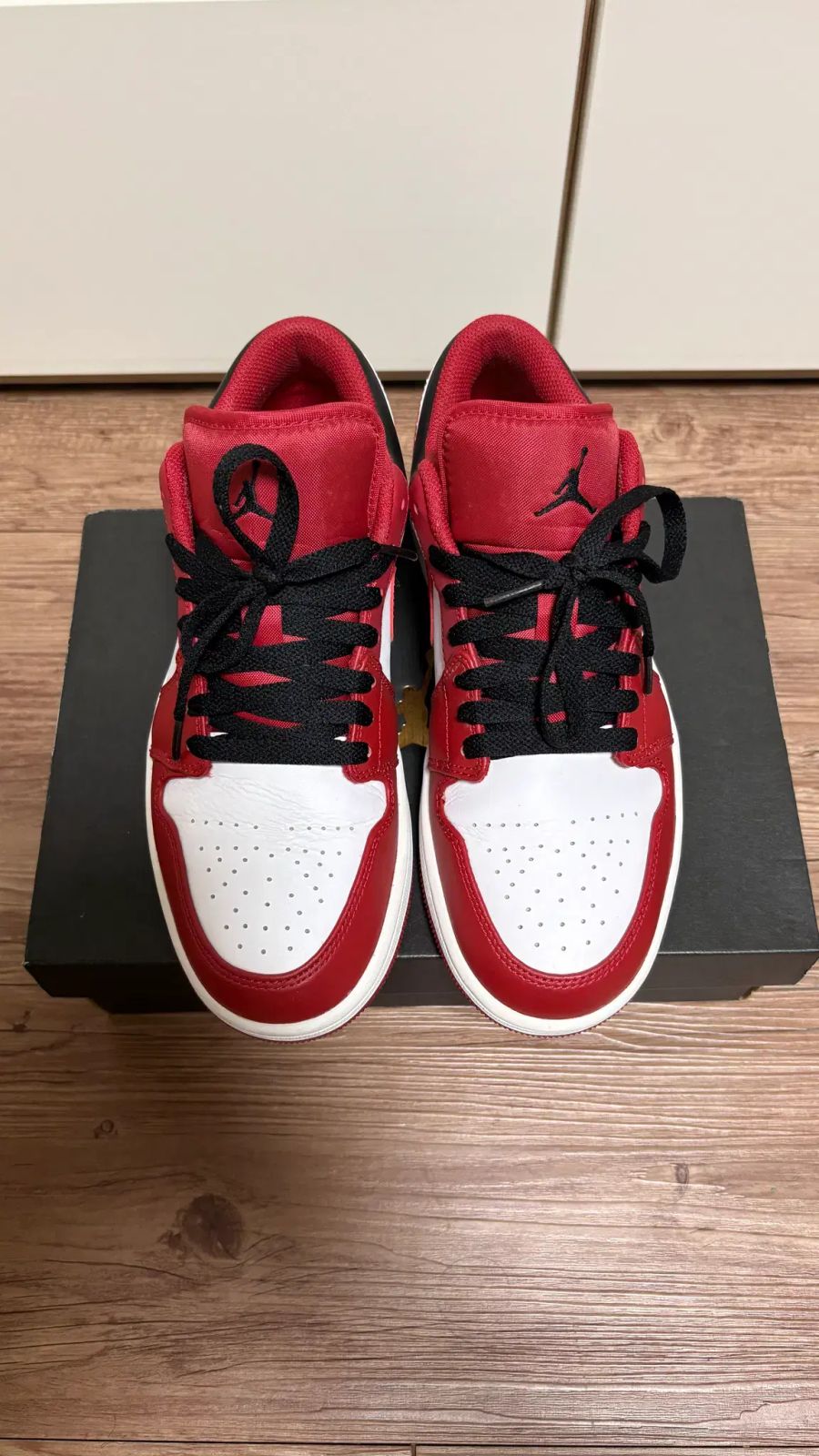 255 NIKE ジョーダン1 ロー ジムレッド ブラック