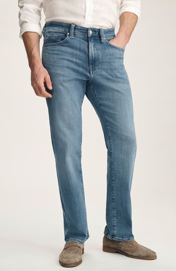 ３４ヘリテージ メンズ ボトムス デニムパンツ ストレート ジーンズ 34 Heritage Charisma Relaxed Straight Leg Jeans Light Brushed Urb