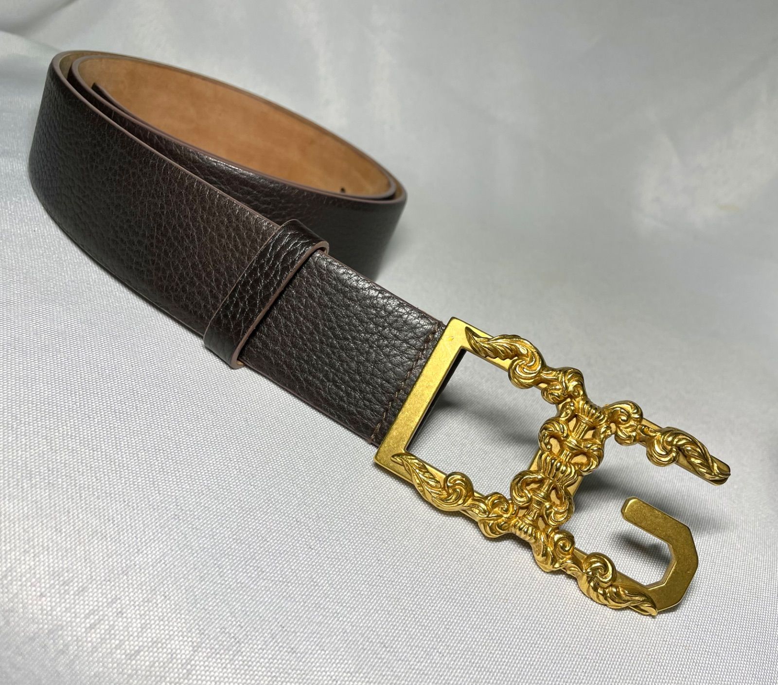 美品 DOLCE&GABBANA ドルチェ&ガッバーナ DG アンティークデザイン 