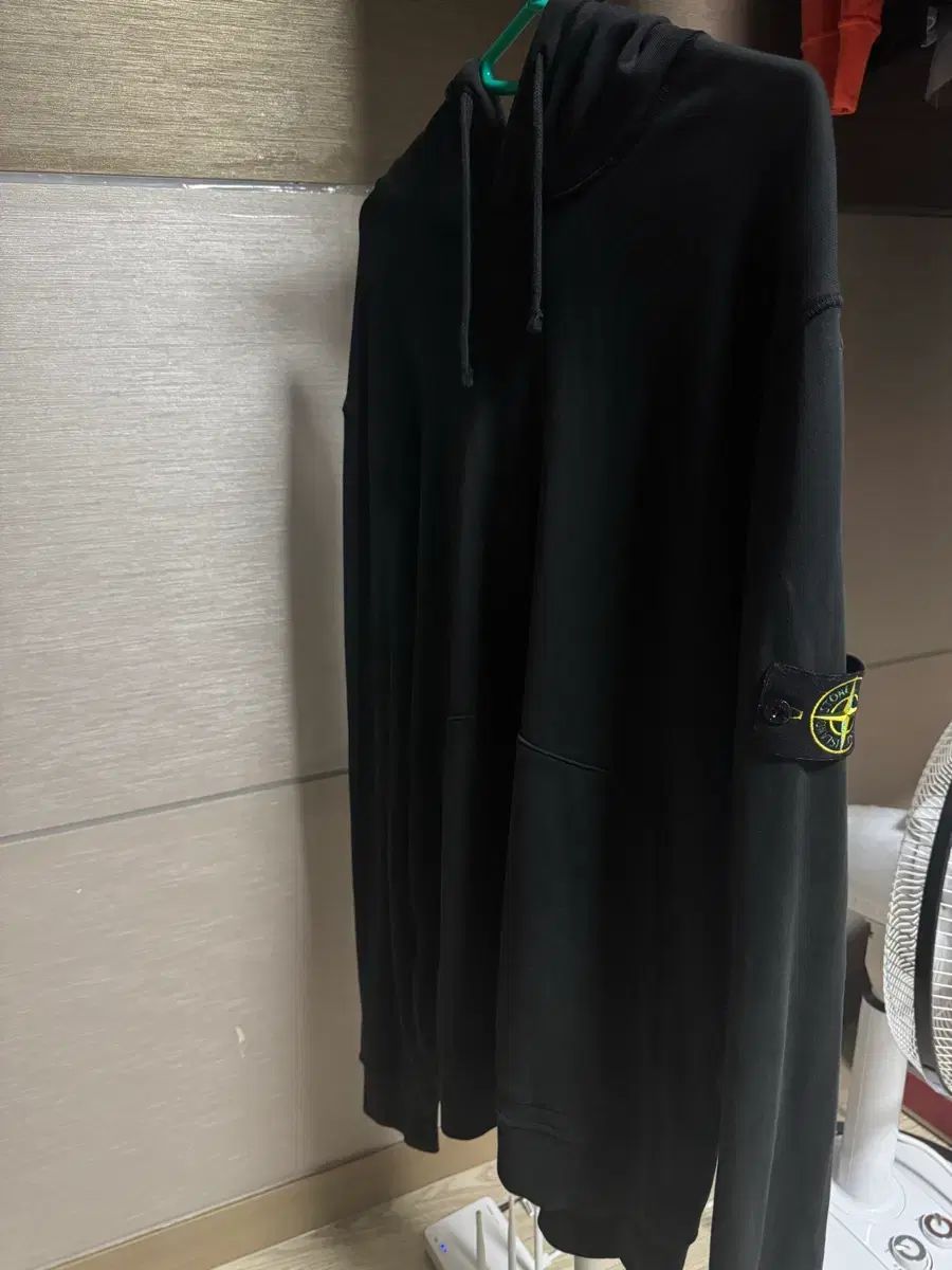 ストーンアイランド フーディー Tシャツ ブラック