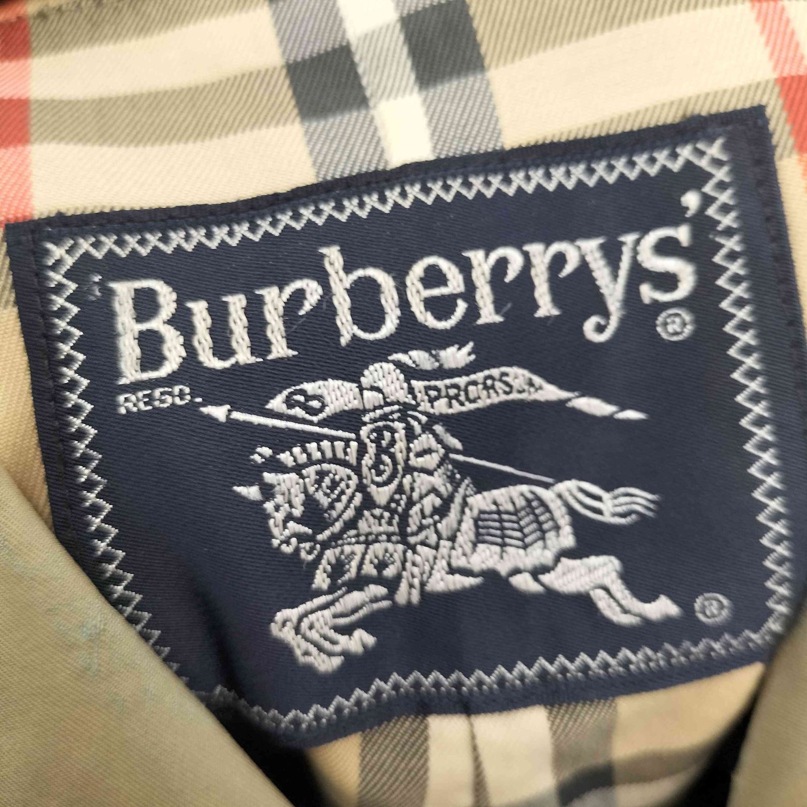 バーバリーズ BURBERRYS 裏地ノバチェックベルト付比翼ステンカラー