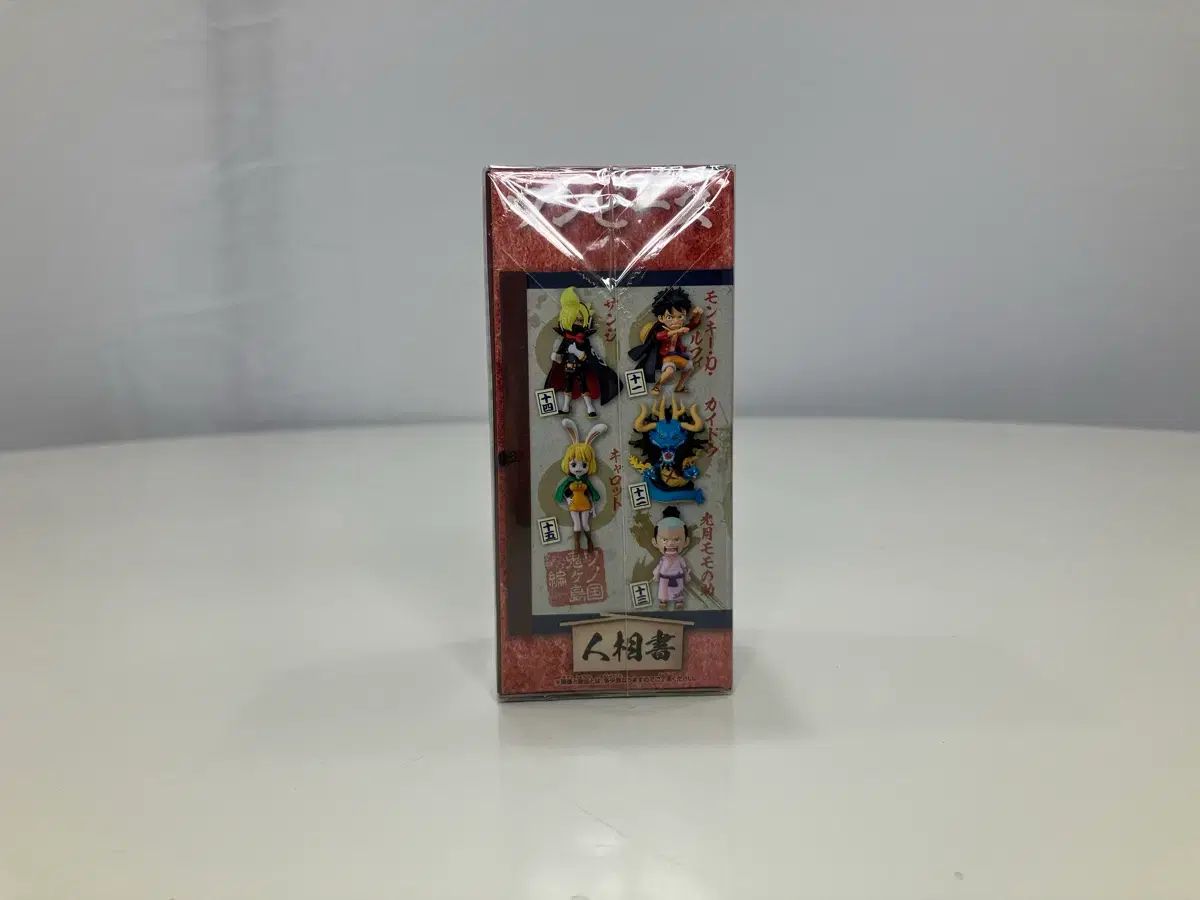 新品 ONE PIECE ワールドコレクタブル 鬼ヶ島 モモノスケ (金猫
