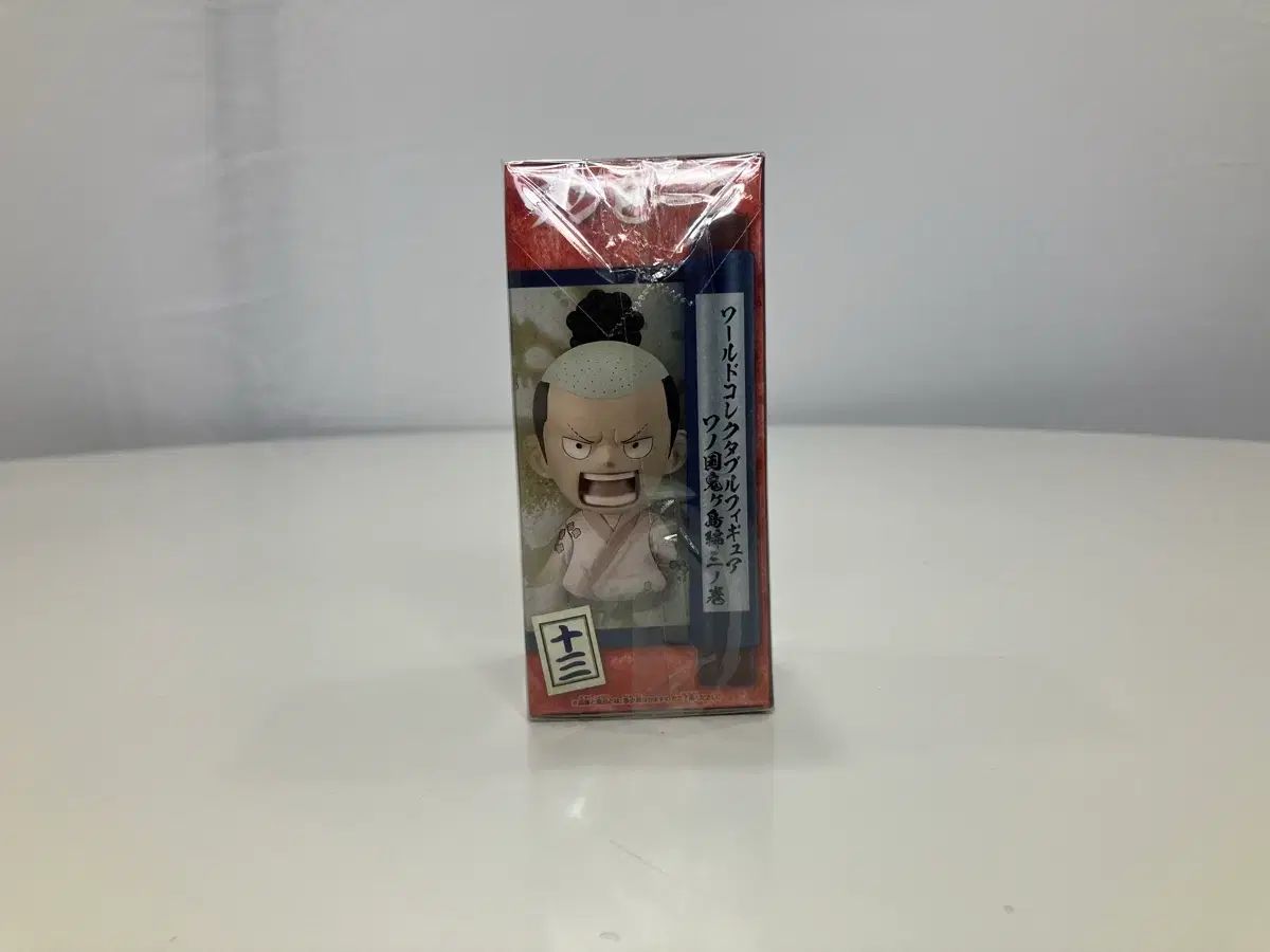 新品 ONE PIECE ワールドコレクタブル 鬼ヶ島 モモノスケ (金猫
