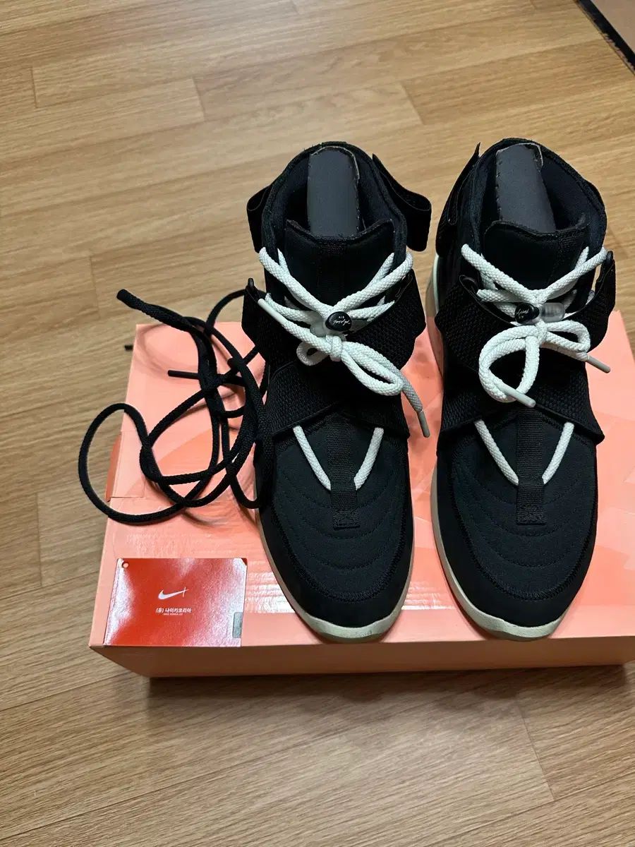 280 NIKE フィアオブゴッド レイ