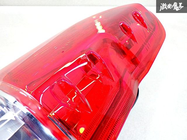新車外し】トヨタ 純正 200系 ハイエース 後期 4型 5型 6型 7型 8型
