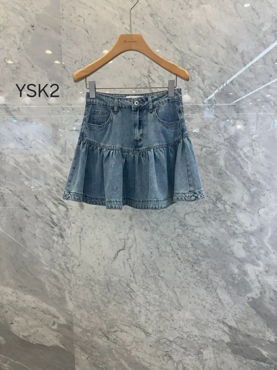 jsNEW YORKスター新作ウォッシュシャーリングライトブルーデニムフレアデニムスカート