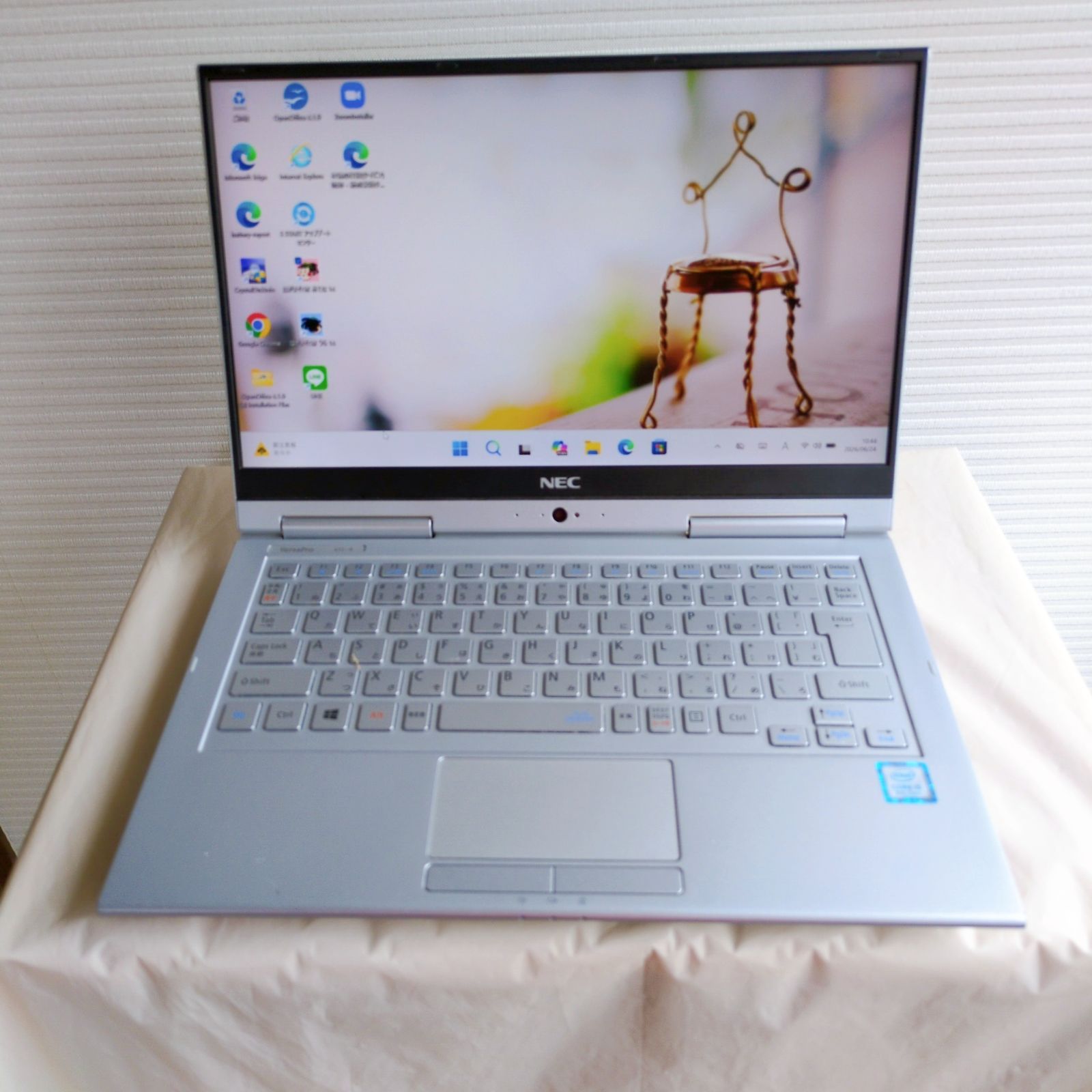 NEC VersaPro VKT16G-4 Windows11 Core i5-8250U メモリ8GB SSD256GB 13インチ（解像度1920×1080） カメラ タッチパネル 2in1 フルHD バッテリー良好