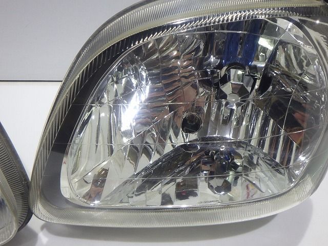 RA プレオ　社外 イカリング ヘッドライト 左右セット プレオ ヘッドライト 左右 ハロゲン RA RV1⁄2 1607 84001KE001⁄011