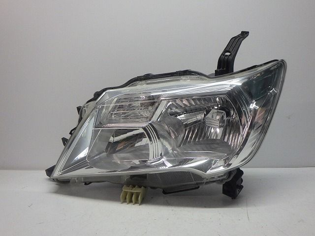 セレナ 左ヘッドライト HID キセノン C26 FNC26 前期 100-23097 26060