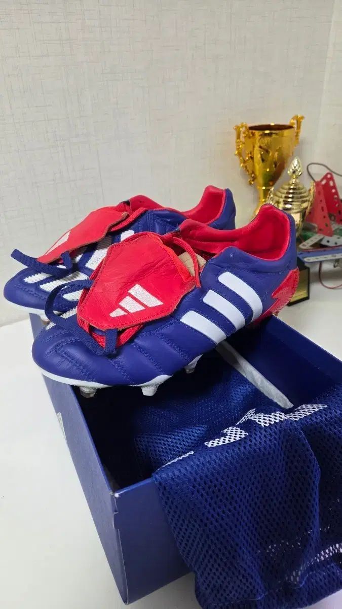 アディダス プレデター サッカーシューズ ブルー 255ミリ EH2958