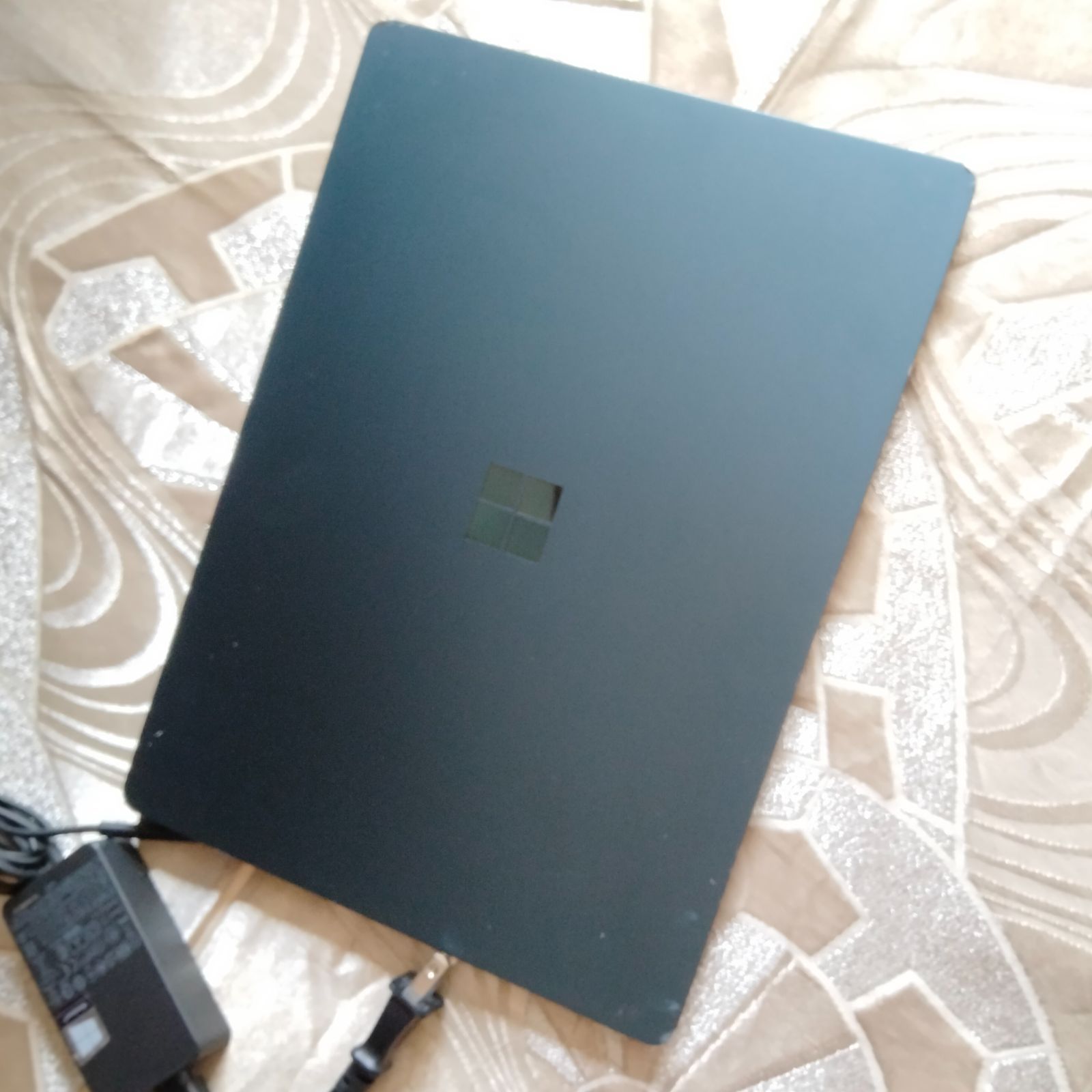 Surface Laptop 2 i5/256GB SSD/8GB 8世代 中古 - メルカリ