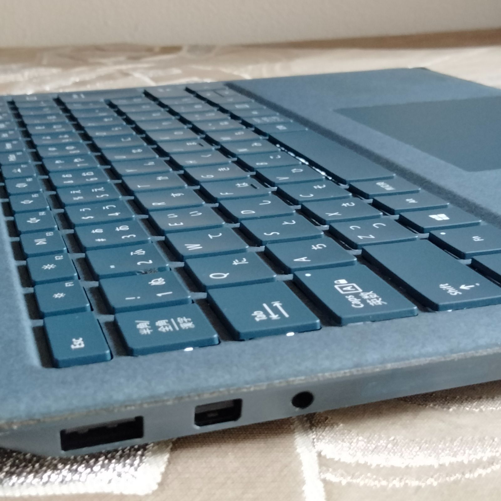Surface Laptop 2 i5/256GB SSD/8GB 8世代 中古 - メルカリ