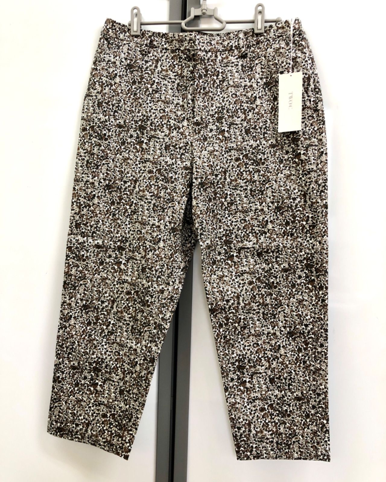 A【A10-74】◇　TWO:C パンツ　茶系花柄　サイズ42 7,810円