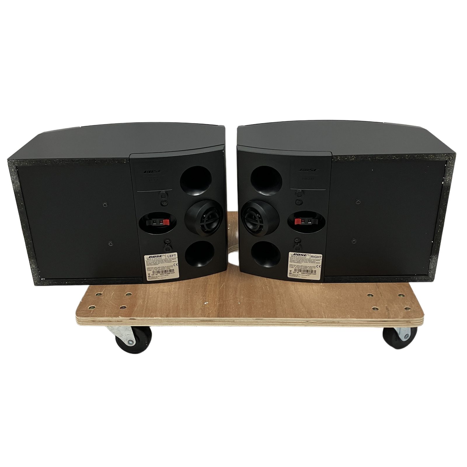 レア物　動作品　BOSE 301V スピーカー　左右セット BOSE 301V スピーカー ペア オーディオ 音響機材 コンポ ボーズ 中古