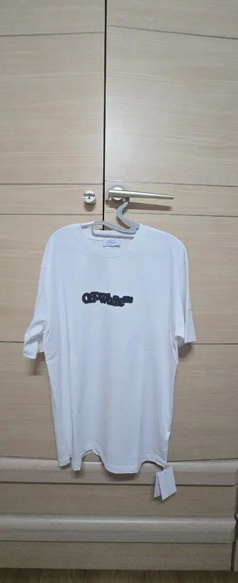 オフホワイト アロー 半袖 (新品)