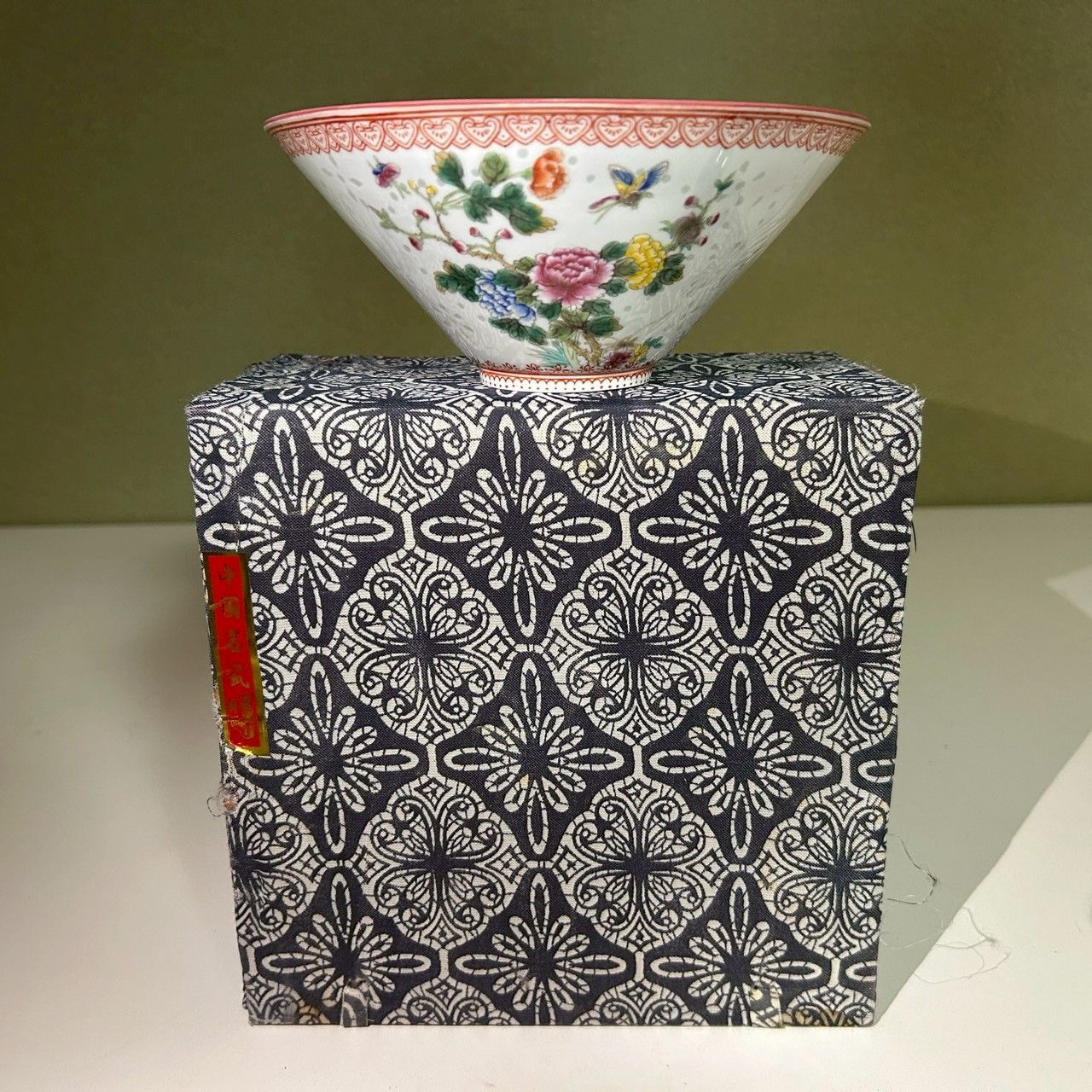 色絵 花鳥文 大鉢 約17cm 龍文見込み 飾鉢 菓子鉢 和食器 共箱付き 骨董 アンティーク【stage-27】