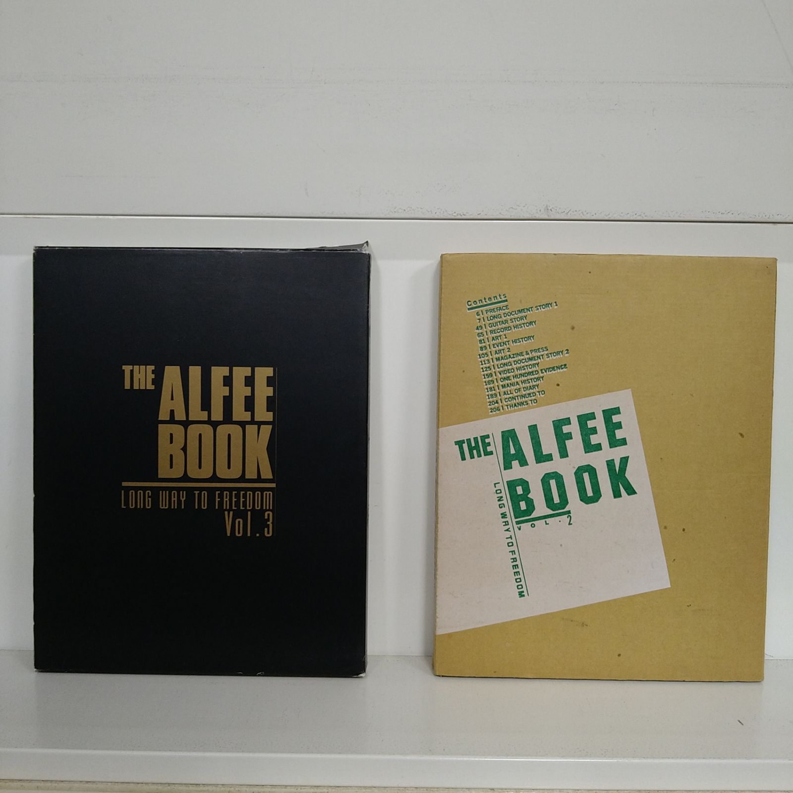 THE ALFEE BOOK 全5巻セット （特大ポスター付き）（外箱無し） THE ALFEE BOOK LONG WAY TO FREEDOM Vol.2＋Vol.3セット ポスター付き