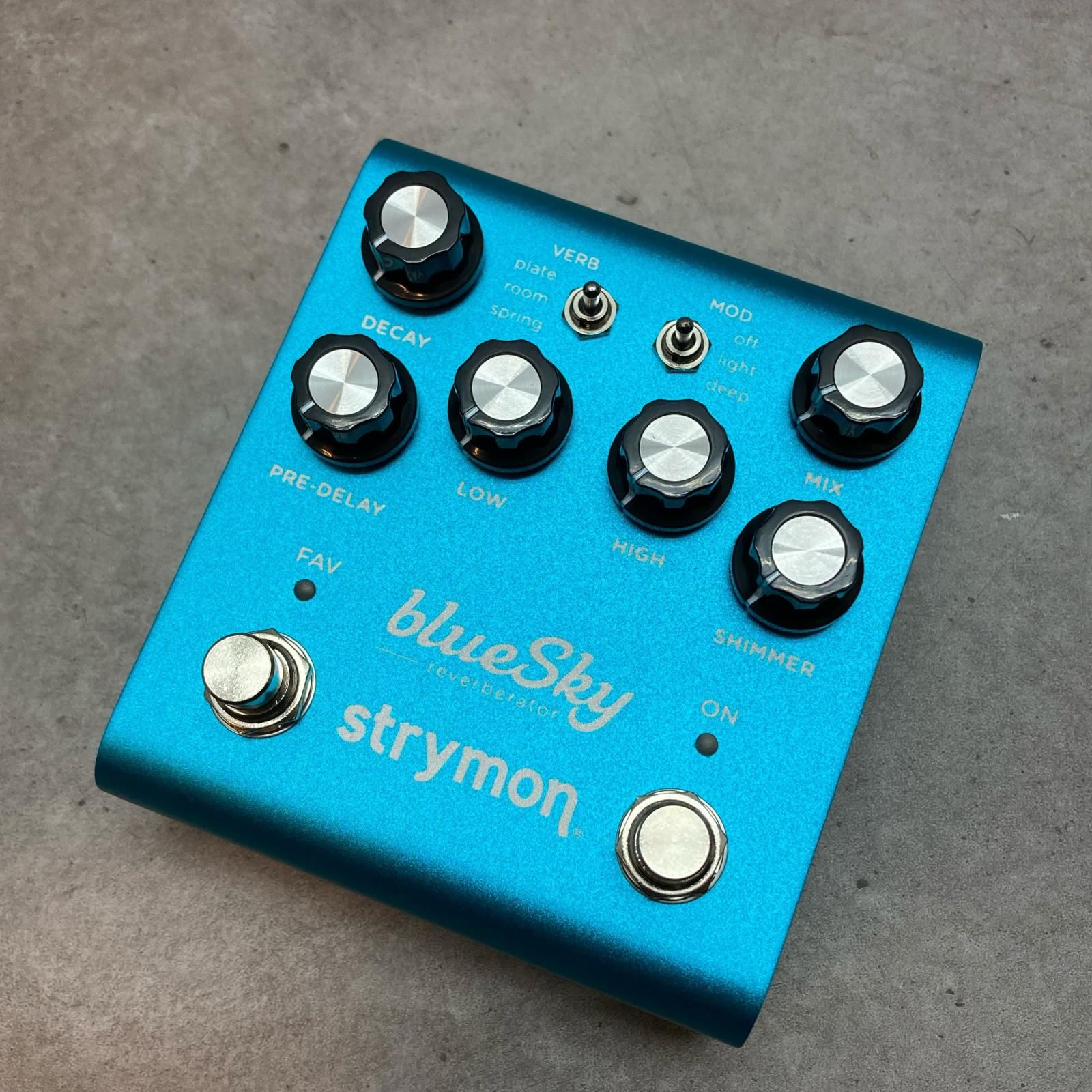 三重本店】【楽器】 新品 strymon | ストライモン エフェクター