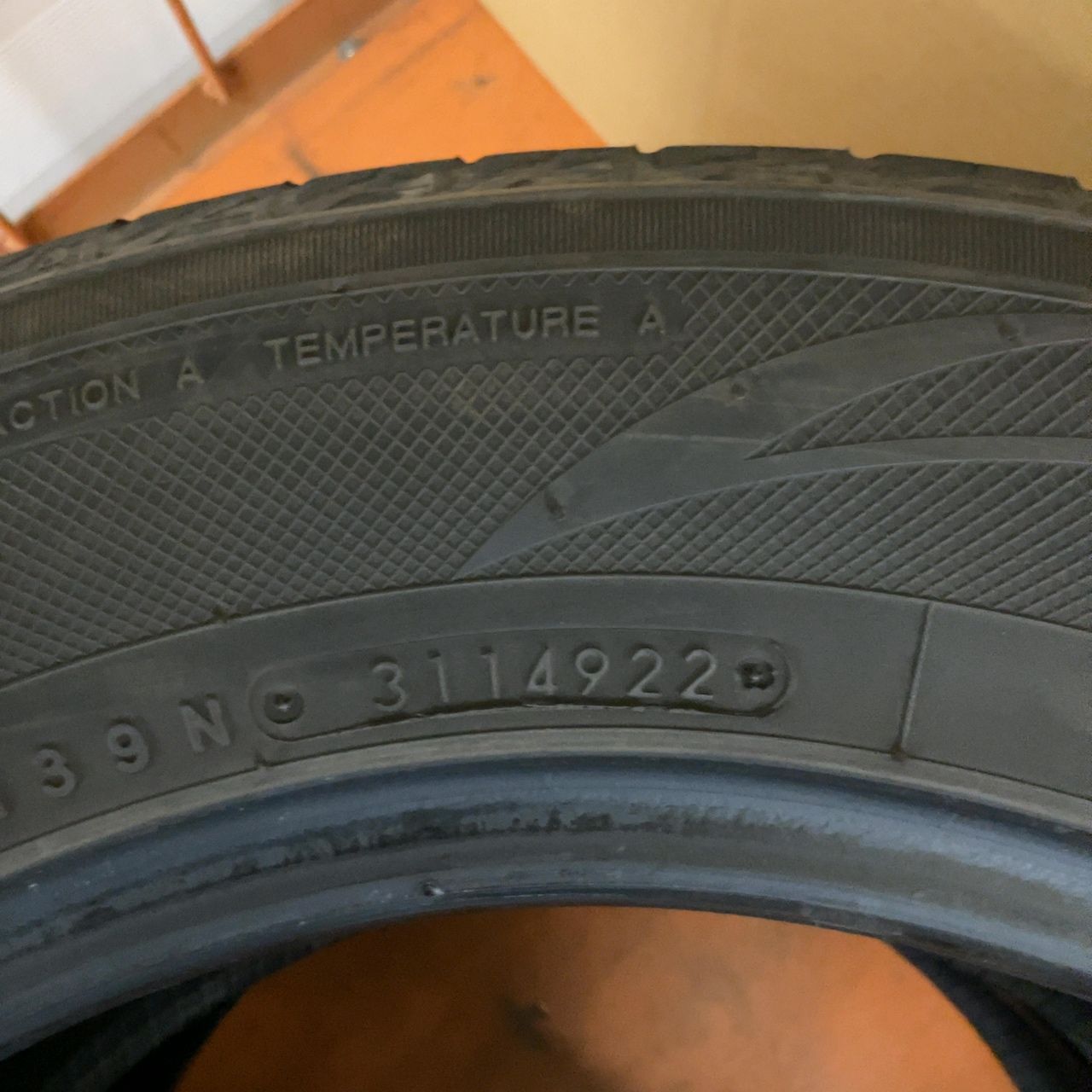 TOYO TIRES NANOENERGY 3 PLUS 195/65R15 2本 - メルカリ