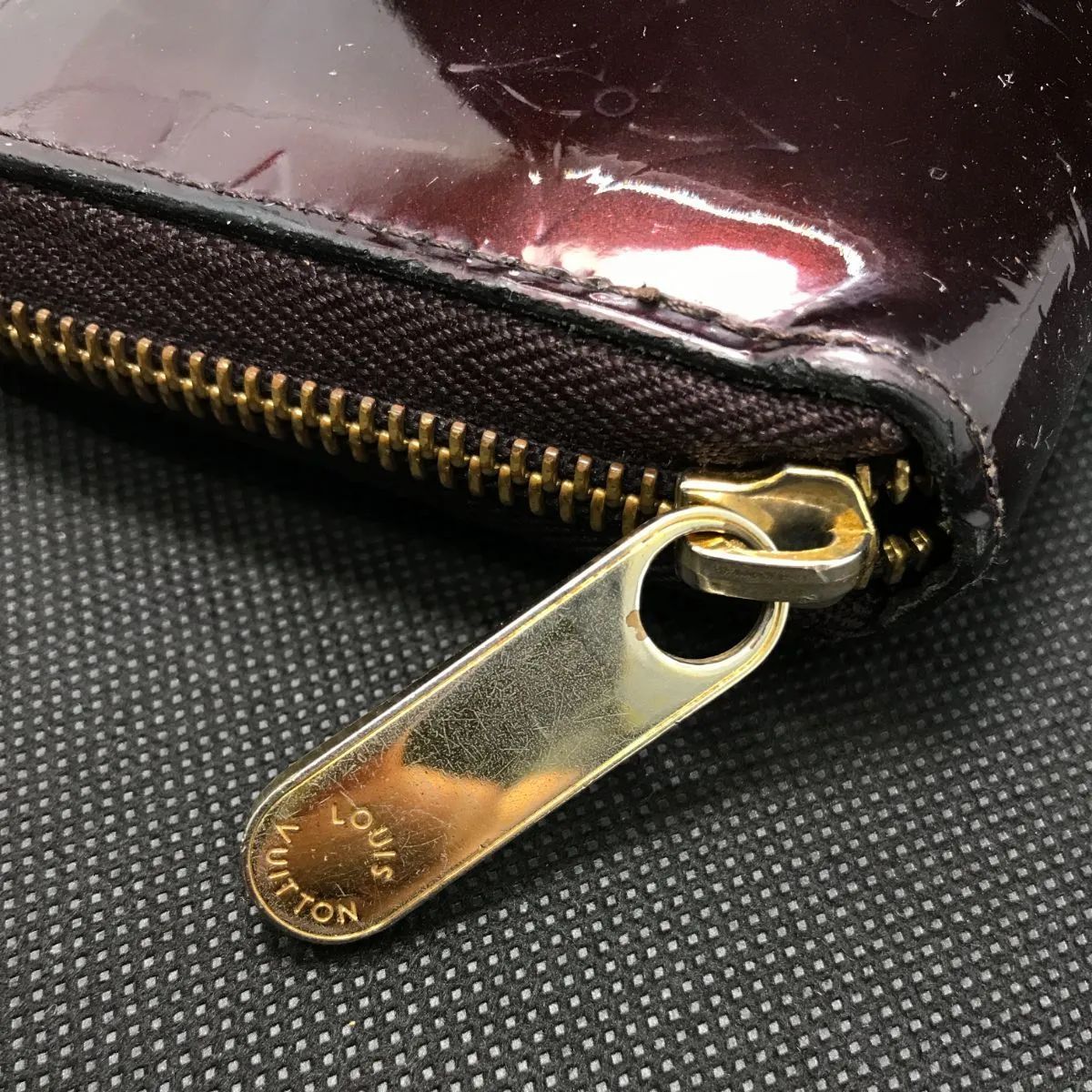 LOUIS VUITTON ルイヴィトン 長財布 ジッピーウォレット ラウンド 