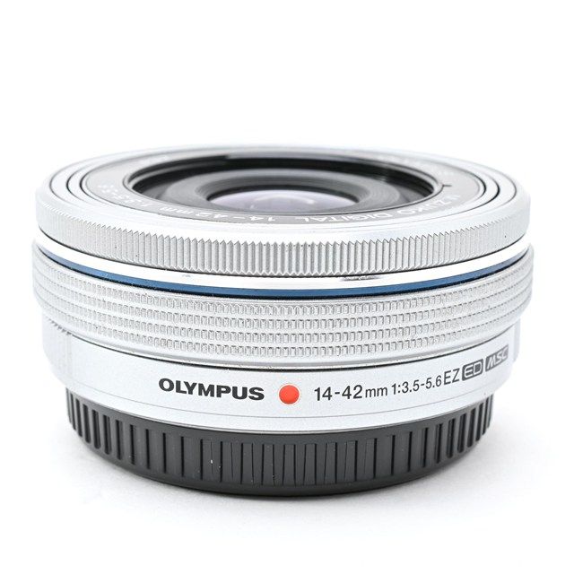 美品＞ OLYMPUS M.ZUIKO DIGITAL ED 14-42mm F3.5-5.6 EZ SLV｜薄型