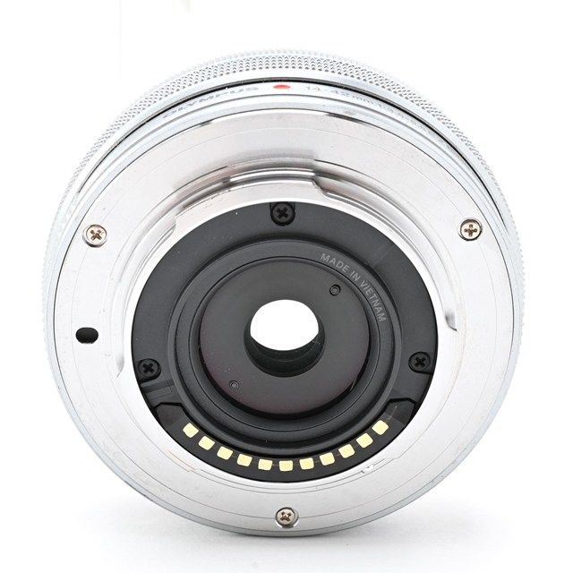 美品＞ OLYMPUS M.ZUIKO DIGITAL ED 14-42mm F3.5-5.6 EZ SLV｜薄型