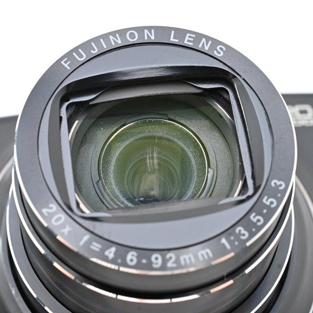 良品＞ FUJIFILM FinePix F900EXR ブラック｜1600万画素｜光学20倍