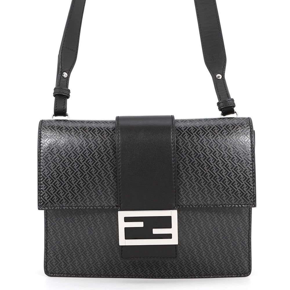 フェンディ ショルダーバッグ フラット バケット ポシェット レザー 7VA524 FENDI 黒