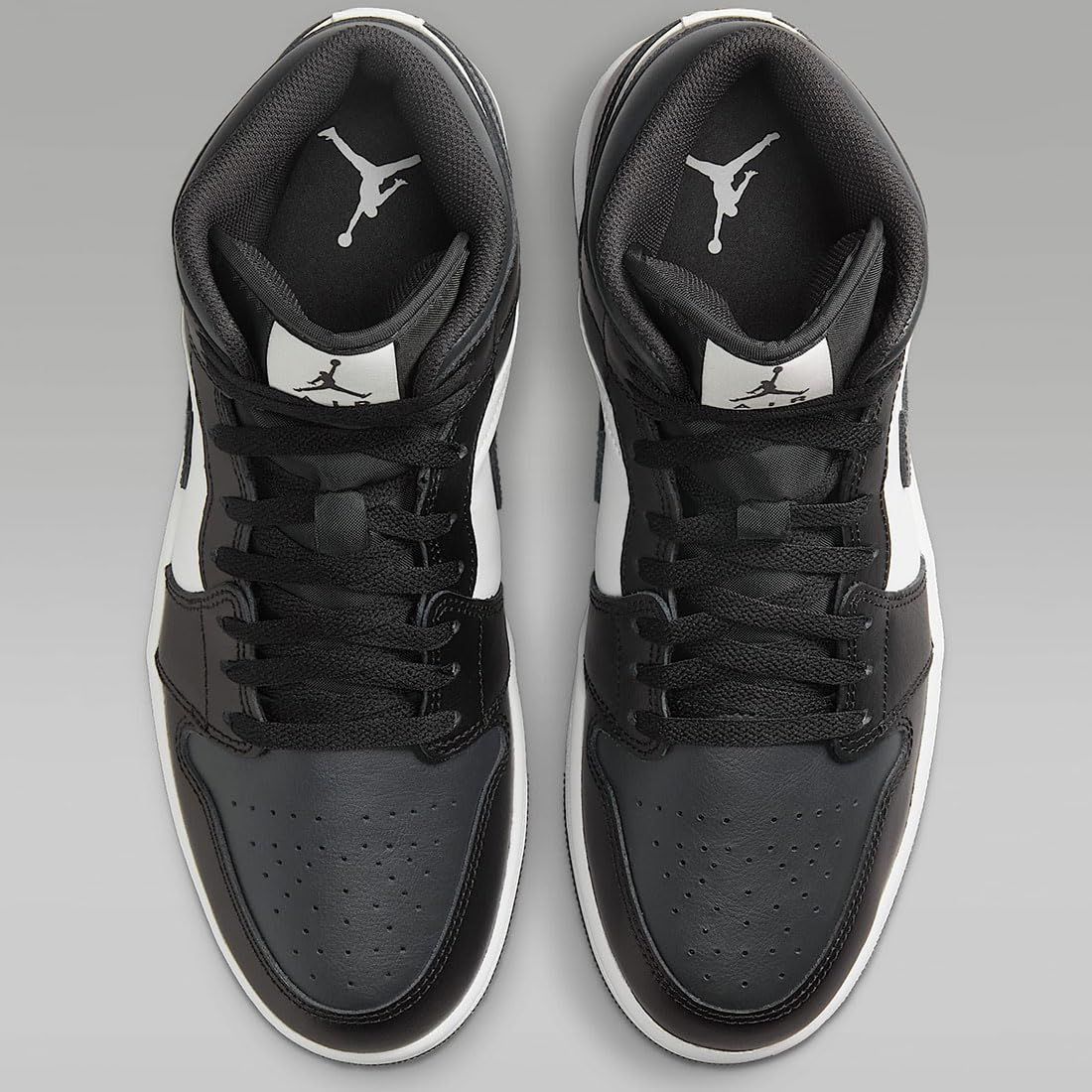 [ナイキ] エア ジョーダン 1 ミッド AIR JORDAN 1 MID ブラック/サミットホワイト/オフノワール DQ8426-010 25.5cm [25.5 cm]