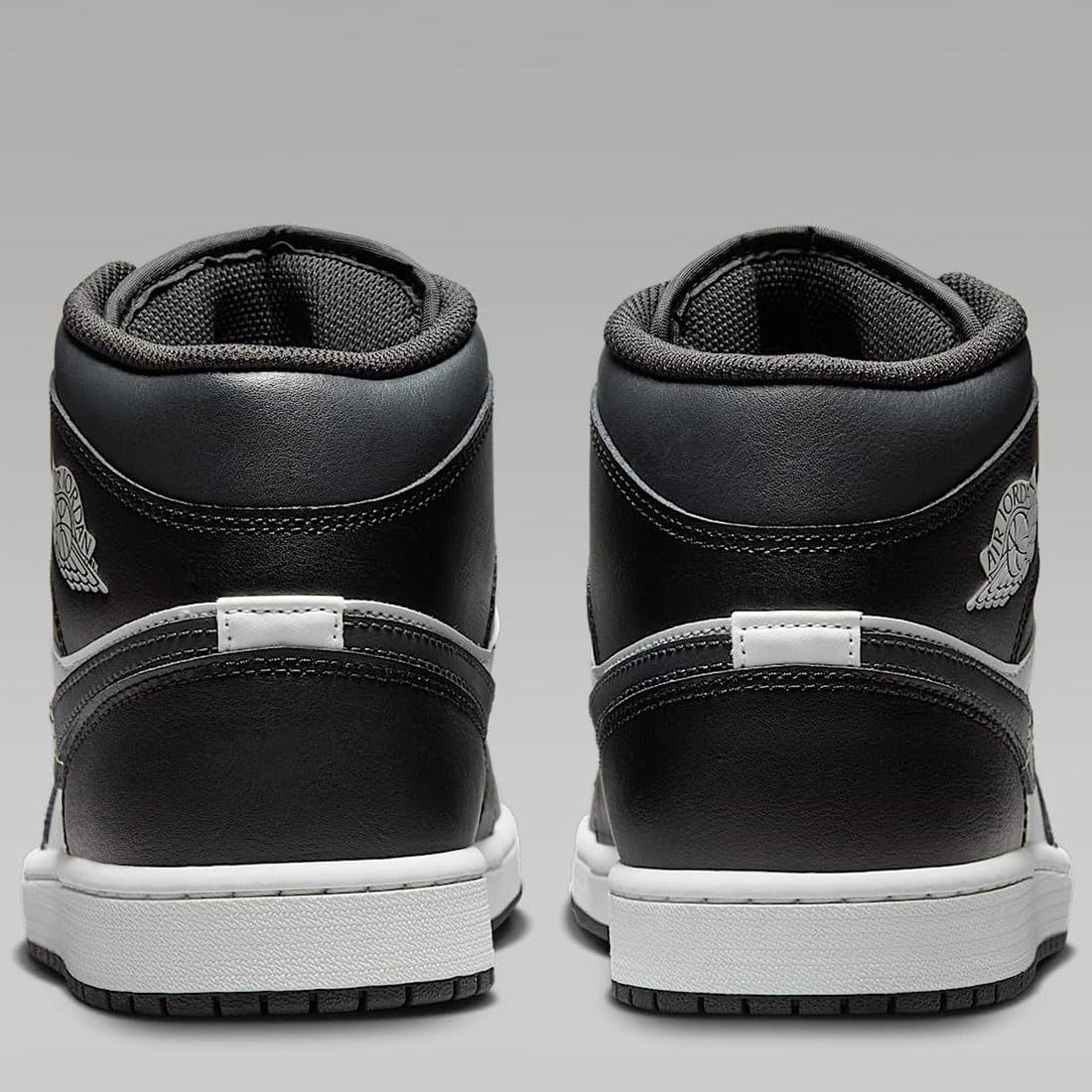 [ナイキ] エア ジョーダン 1 ミッド AIR JORDAN 1 MID ブラック/サミットホワイト/オフノワール DQ8426-010 25.5cm [25.5 cm]