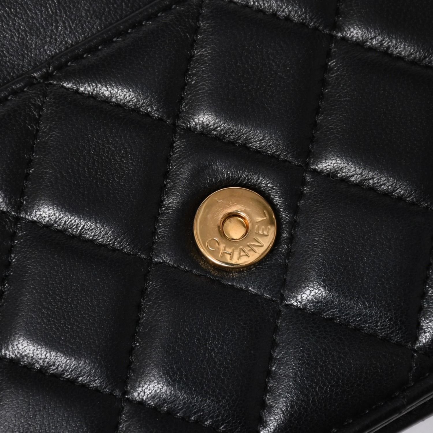 極美品 CHANEL シャネル マトラッセ チェーンショルダーウォレット 