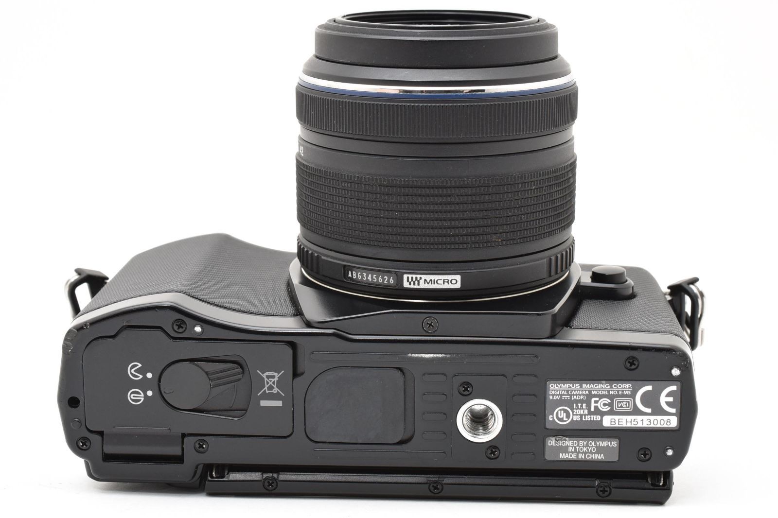 OLYMPUS OM-D ミラーレスカメラ 14-42mmレンズ付き ☆極上級☆進化したプレミアム☆オリンパス Olympus OM-D E-M5